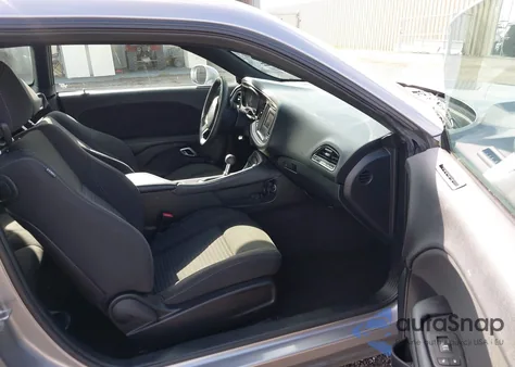 2017 Dodge Challenger R/T z USA, uszkodzony, nr VIN 2C3CDZBT0HH522619